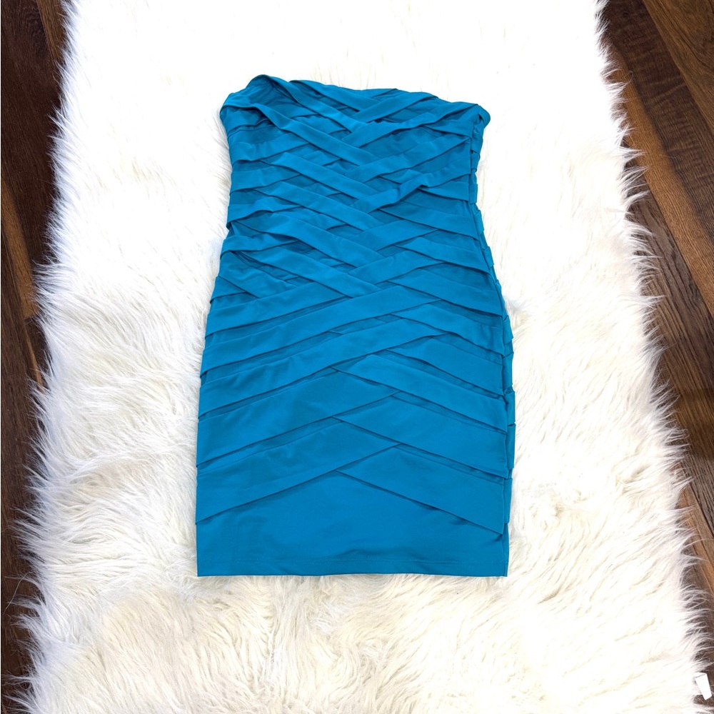 Elegant Blue Strapless Dress